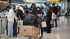 Cestující na letišti v Denveru. | na serveru Lidovky.cz | aktuální zprávy