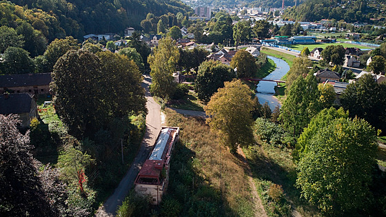 Lázn� B�loves jsou obklopeny zelení