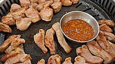 Úhledn� nast�íháno