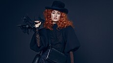 Nová kampa .about black. oslavuje erné kabelky, které se za poslední léta...