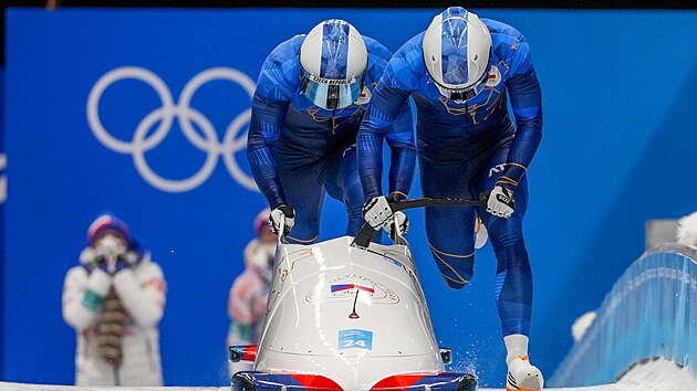 esk dvojbob Jakub Nosek a Dominik Dvok v Pekingu 2022.