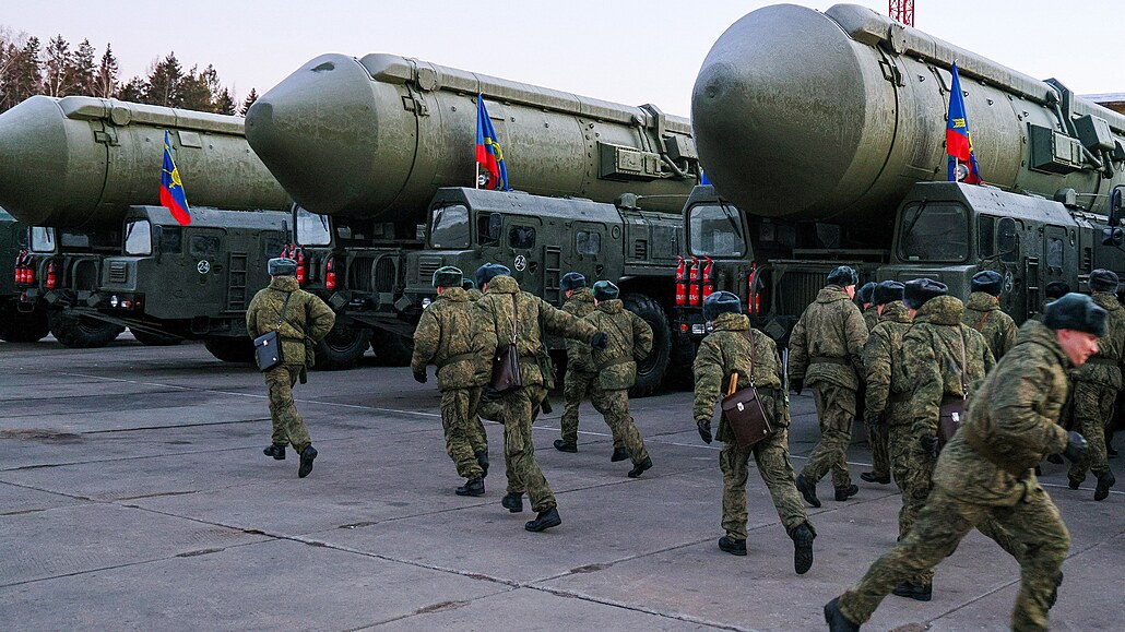 Ruská federace má k dispozici 5977 jaderných hlavic, což je víc než Spojené...