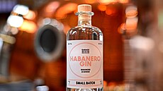 Ocen�ný gin Habanero, jeho� hlavní ingrediencí jsou pálivé habanero papri�ky a...