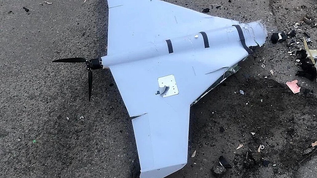 Fotek sestřelených či spadlých letounů KUB jsou plné sociální sítě. Tento...