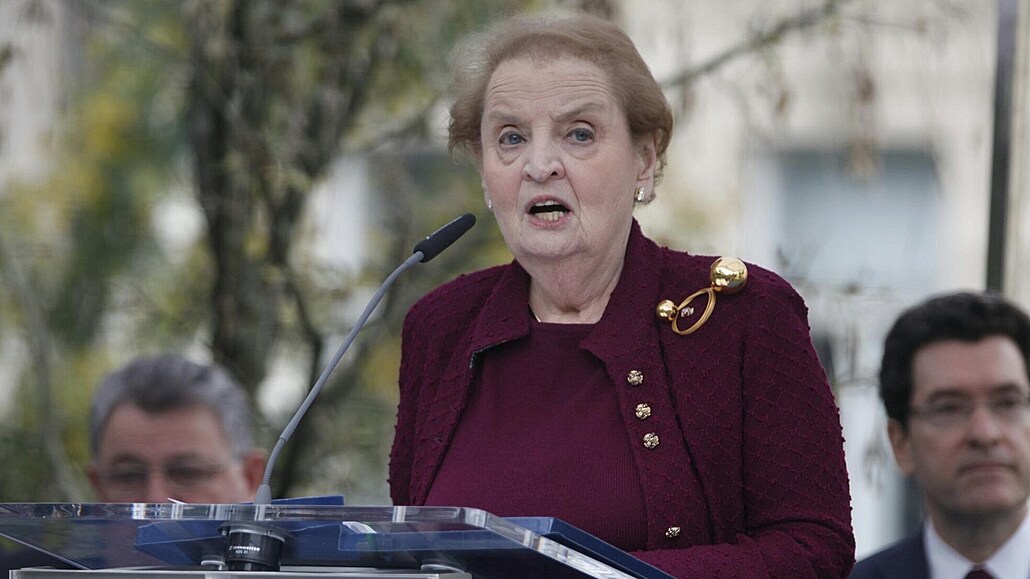 Madeleine Albrightová během svého vystoupení při příležitosti slavnostního...