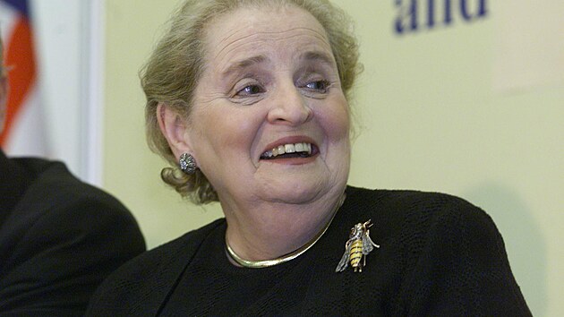 Madeleine Albrightová si vtinu svých broí vybírala peliv den ped...