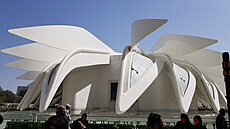 Sokolí křídlo. Architekt Santiago Calatrava navrhl pavilon Spojených arabských... | na serveru Lidovky.cz | aktuální zprávy
