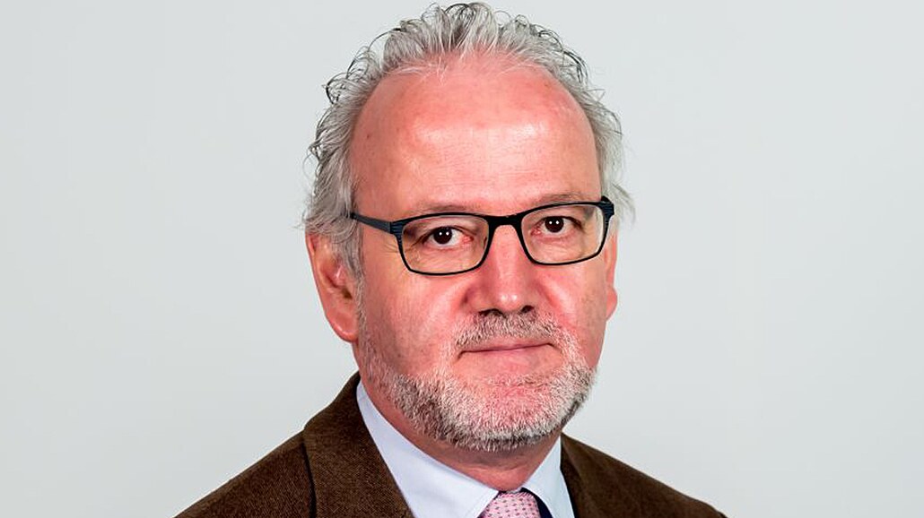 Profesor ekonomie na EM Lyon Bernard Laurent.