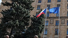 Rusko v odvetě vyhostí 20 zaměstnanců české ambasády. Vláda pro ně pošle speciál
