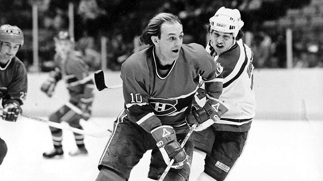 Bez helmy hrál Lafleur až od čtvrté sezony v NHL a hned nasbíral dvojnásobek...