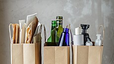 Kdy� �lov�k obaly u�ívá, m�l by je také správn� t�ídit.