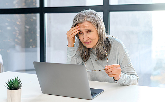 Finanční manuál seniora 2026: Jak efektivně využít věk a ušetřit?