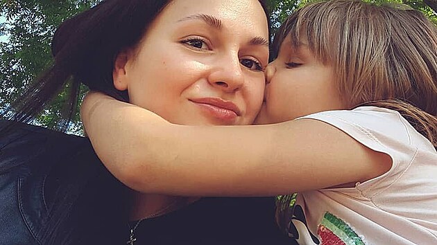 Ukrajinská zpěvačka Katya Beilis se svou neteří | na serveru Lidovky.cz | aktuální zprávy