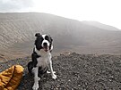 astná Nessie na vrcholu kráteru Caldera Blanca na Lanzarote