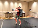 Jií Procházka trénuje ped UFC 275 u v djiti turnaje, Singapuru.