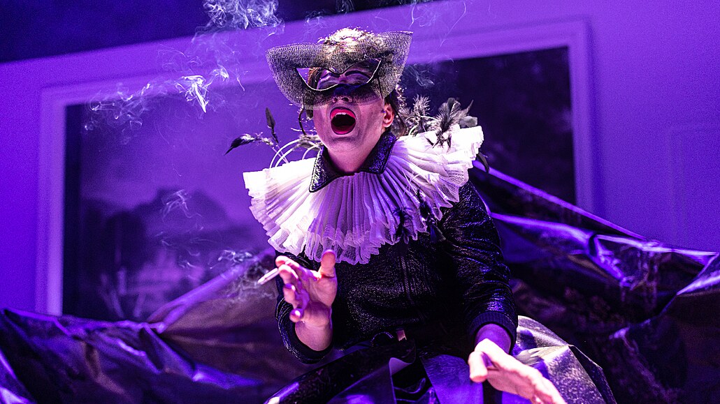 Královna noci. Jan Sklená exceluje herecky i pvecky.