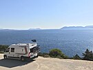 Lefkada, mys Lefkas, dál na jih u� silnice nevede a my otá�íme ná� expedi�ní...