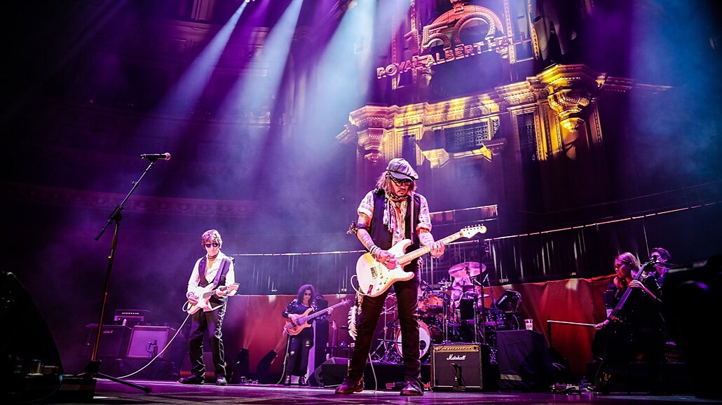 Jeff Beck a Johnny Depp v londýnské Royal Albert Hall