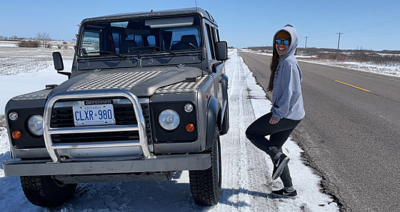 Ná Landrover Defender není úpln nejmladí, pesn eeno je mu u pkných...