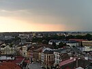 Zamraená obloha nad centrem Olomouce, 20. ervna 2022. Snímek byl poízen z...