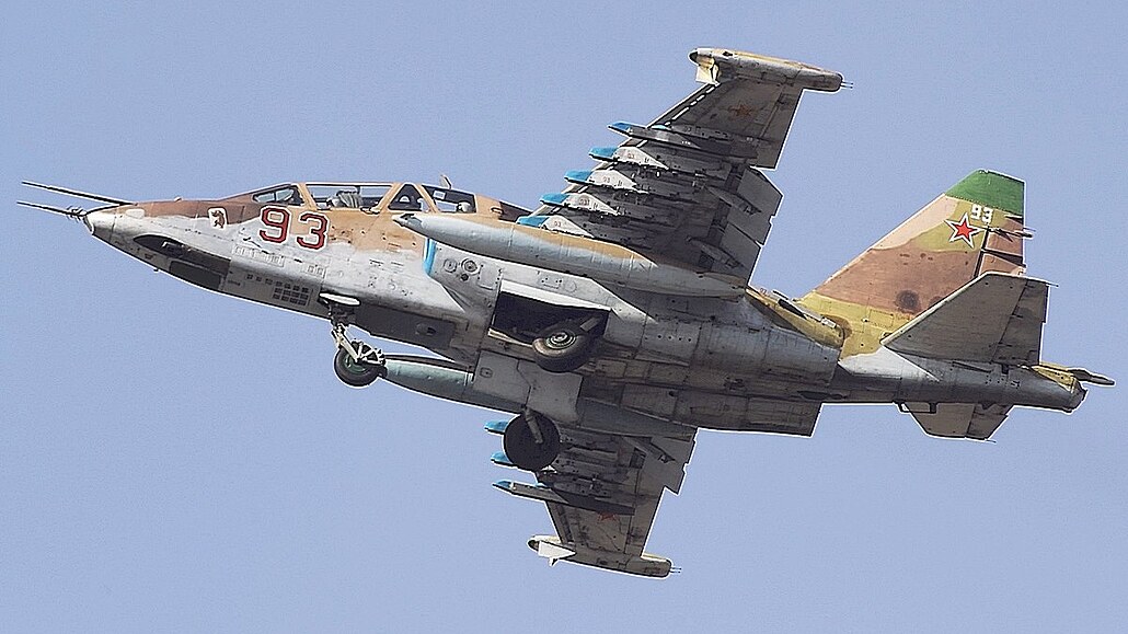 Ruský bitevník Su-25.
