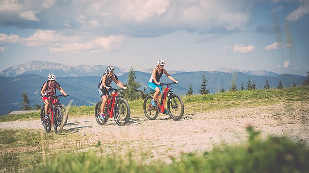 Cyklistika je v Rakousku tetí nejoblíbenjí volnoasovou aktivitou (po...