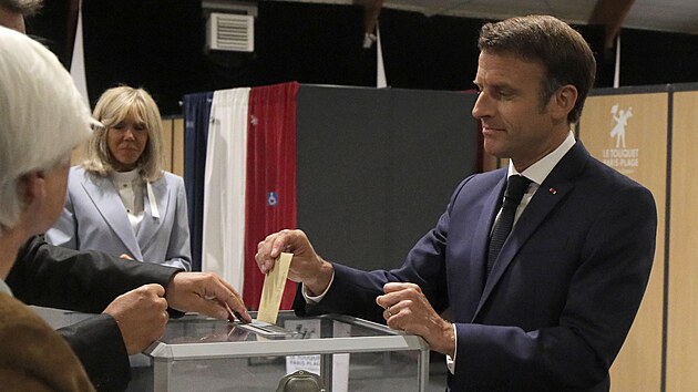 Emmanuel Macron u parlamentních voleb
