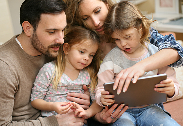 Balíček nejvíc zabolí rodiny s dětmi, tvrdí ředitel výzkumu STEM. Jaké dopady na domácnosti budou mít změny v DPH?