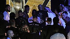 Natvaný Joshua na cest do aten, za chvíli se vrátí zpt do ringu.