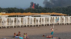 Výbuchy byly zaátkem srpna vidt i na krymských pláích.