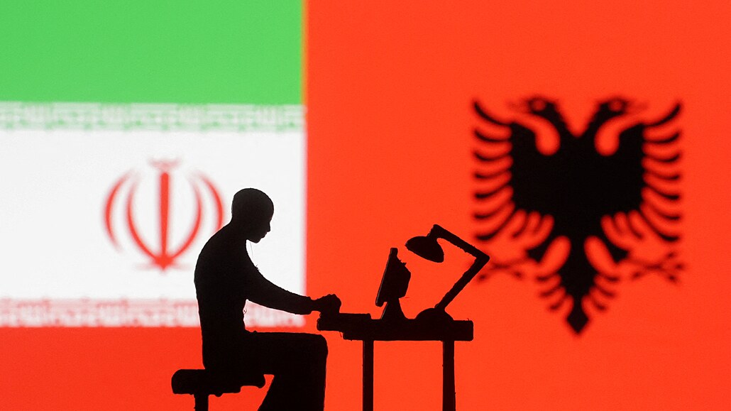 Mezi Albánií a Íránem nepanují zrovna dobré vztahy.