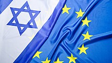 Vlajky EU a Izraele. | na serveru Lidovky.cz | aktuální zprávy