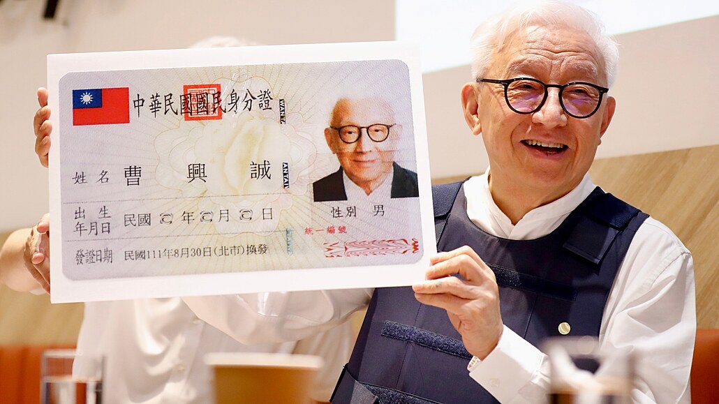 Miliardář Robert Tsao si nechal obnovit tchajwanské občanství, na snímku z 1....