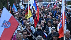 Ruské vlajky na demonstraci AfD v durynském Erfurtu (21. září 2022)
