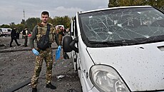 Raketový útok na civilní humanitární konvoj u jihoukrajinského města Záporoží.