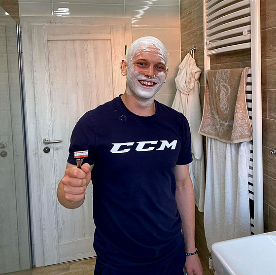 Hokejista Pavel Novák.