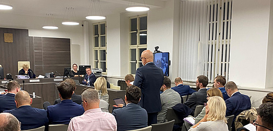 Sch�ze v��itel� zkrachované Sberbank CZ.