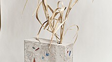 Sklo je její celoivotní váe, hledání nových forem poslání. e je o Pete...