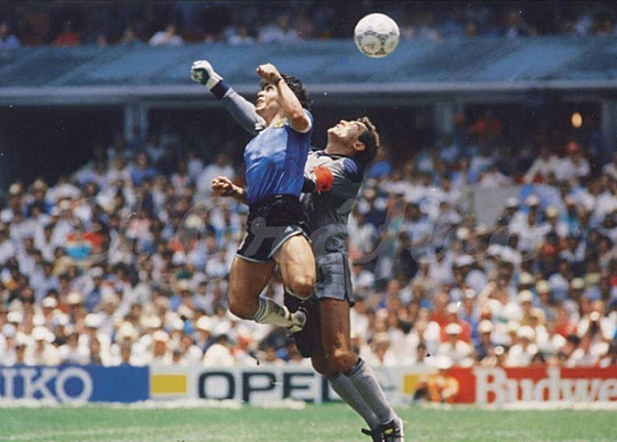 Maradonova bo�í ruka na MS 1986.