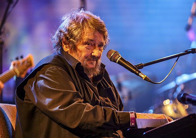 Kdybych nepracoval, musím se zastřelit, říká Jan Spálený. Po osmdesátce vydává desku