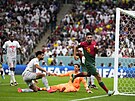Portugalsko-výcarsko: Ramos stílí svj druhý gól.