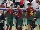 Portugalsko-Švýcarsko: Ronaldo na plac, Ramos dolů. A Pepé předává kapitánskou...