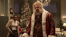 Nechtjte ho natvat. Santa Claus (David Harbour) umí být zlý