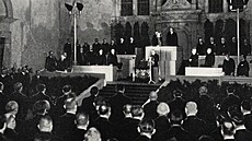 O Bene�ovo zvolení prezidentem 18. prosince 1935 se významn� zaslou�ili...