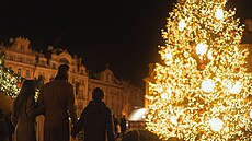 Hlavním lákadlem vánoční Prahy jsou trhy na Staroměstském náměstí.