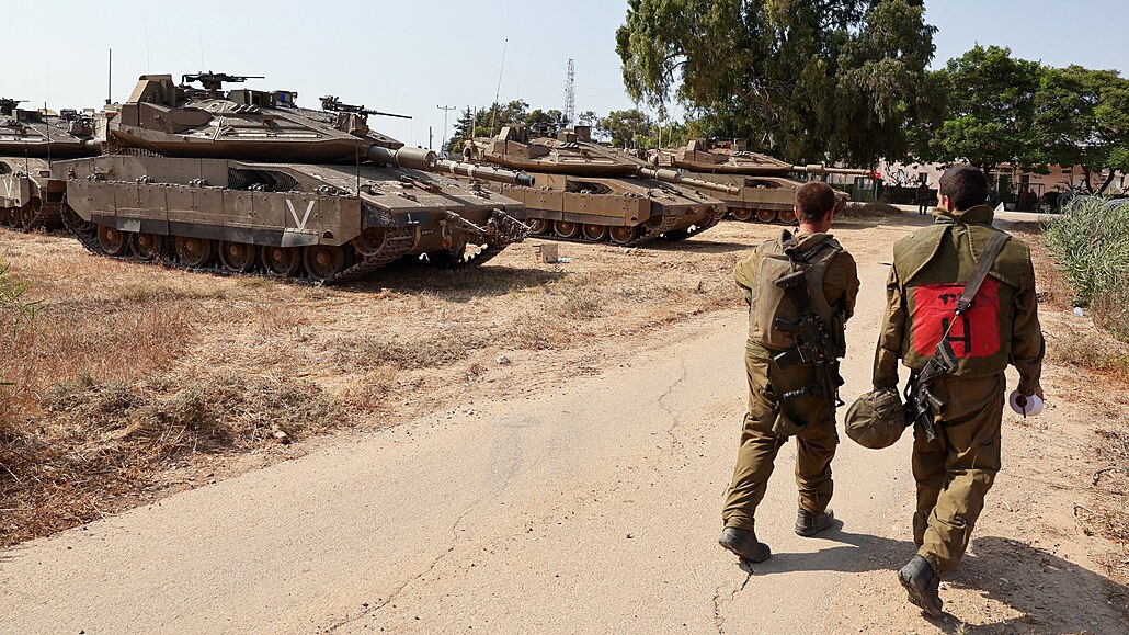 Vojenská demokracie v Izraeli má dlouhou zkuenost s bojem o peití se...