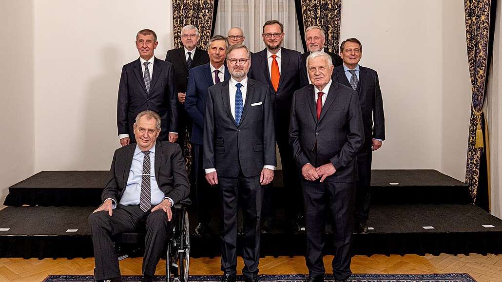 Za současné důchody mohou vlády všech českých premiérů.