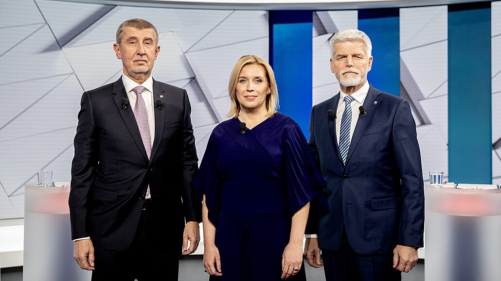 Andrej Babi, Danue Nerudová a Petr Pavel ped debatou na TV Nova.
