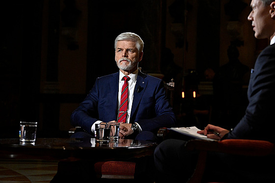 Petr Pavel b�hem prezidentské debaty �T: