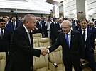 Turecký prezident Recep Tayyip Erdogan (vlevo) a opoziní lídr Kemal...